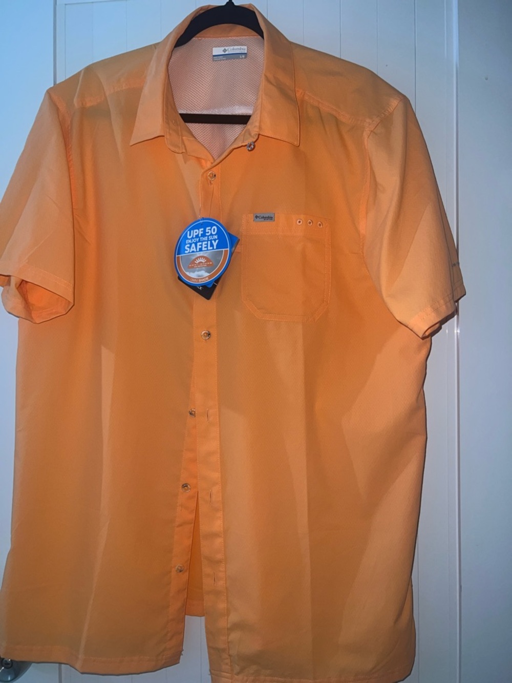 Columbia Men’s Short-Sleeve Button-Down Shirt in Orange